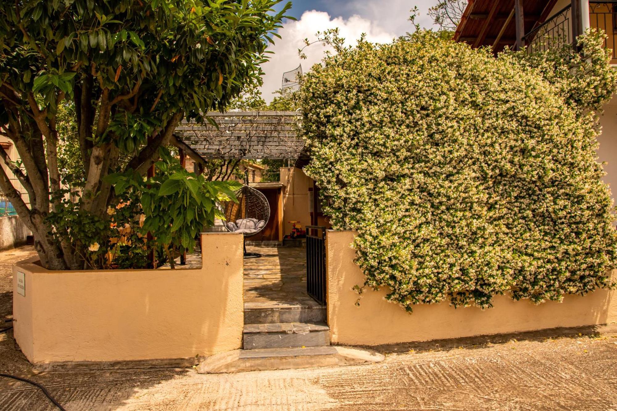 La Casa De Vacation Vila Lafkos Exterior foto